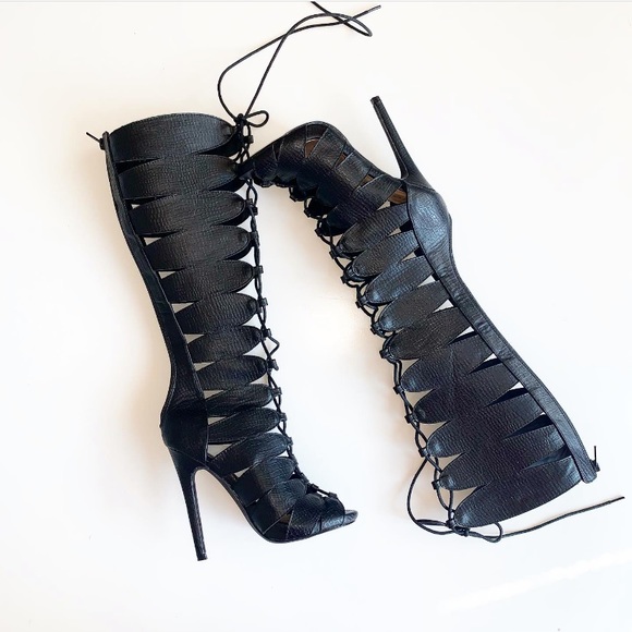 Shoe Dazzle Shoes - SHOEDAZZLE LAYNE Gladiator Boots 🖤